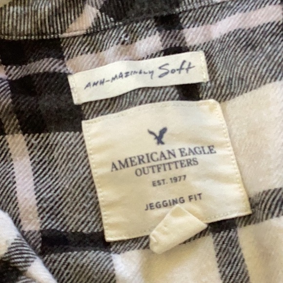 American eagle, jegging fit plaid black/white top, L - Picture 2 of 5